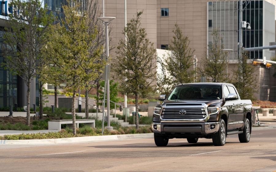  Toyota Tundra 1794 Edition CrewMax 2017 года  (фото 20 из 22)